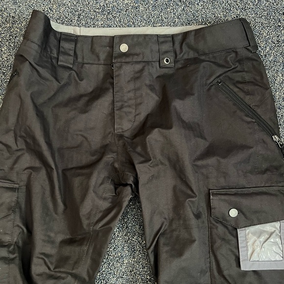 BURTON Snow Pants - Picture 6 of 11